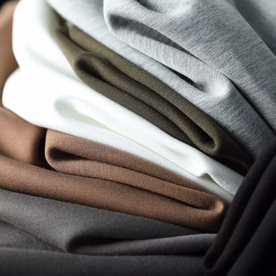 Los hombres de alta calidad aclaran la sudadera con capucha pesada de gran tamaño de encargo del algodón francés de Terry del paño grueso y suave unisex en blanco